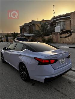 نيسان ألتيما